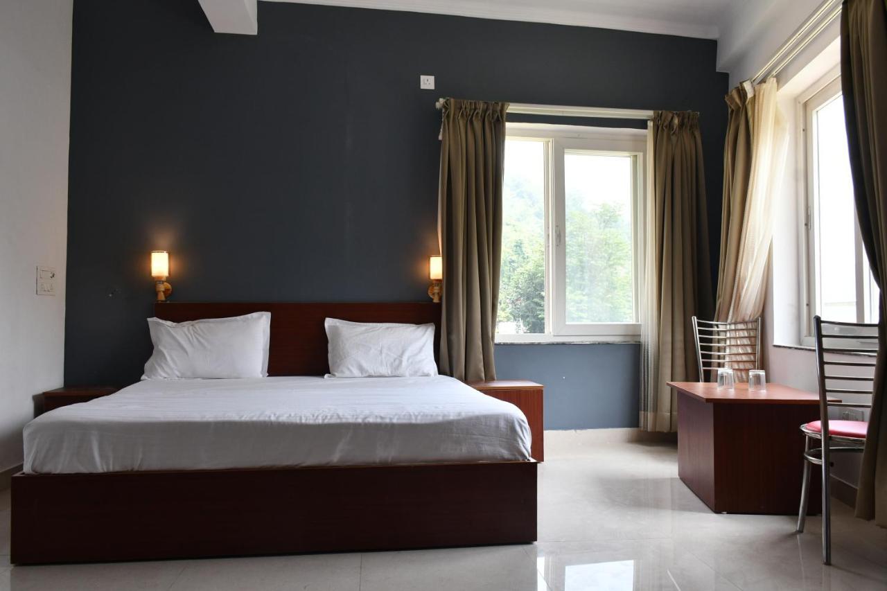 4Musafir Hotels Rishikesh Bagian luar foto