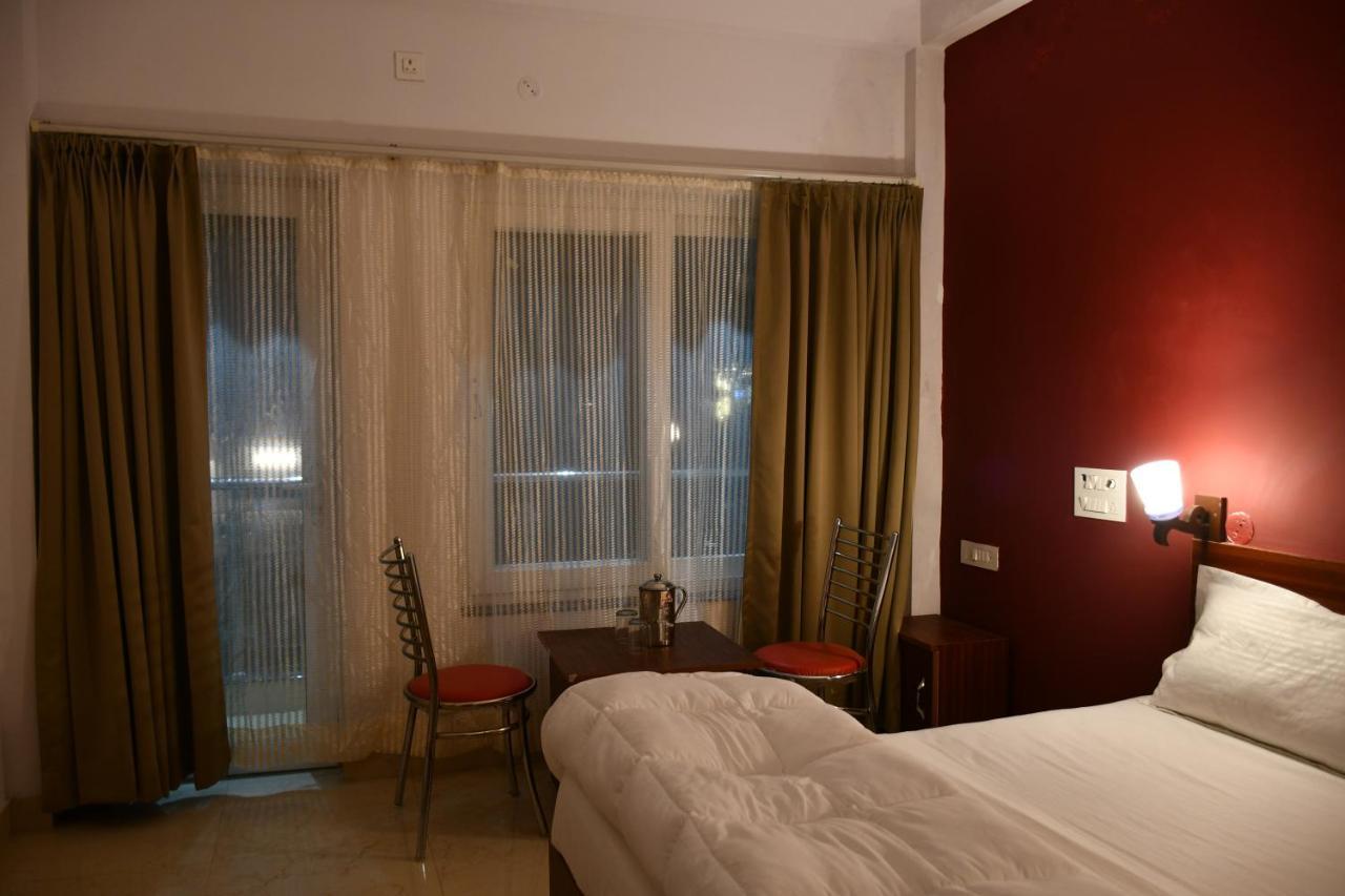 4Musafir Hotels Rishikesh Bagian luar foto